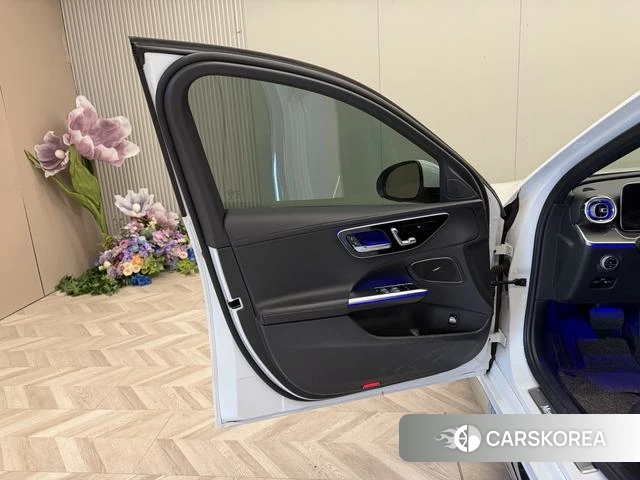 Mercedes-Benz C-class 2023 Белый из Китая, фото 4