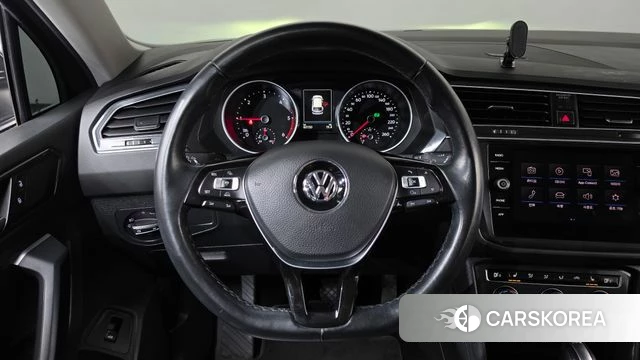 Volkswagen Tiguan second Generation 2018 Серый из Кореи, фото 4