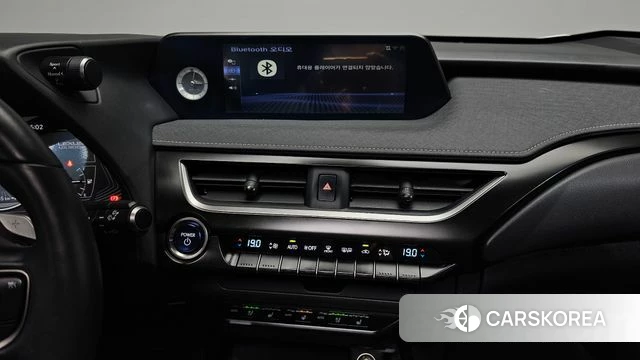 Lexus UX300e 2022 Белый из Кореи, фото 4