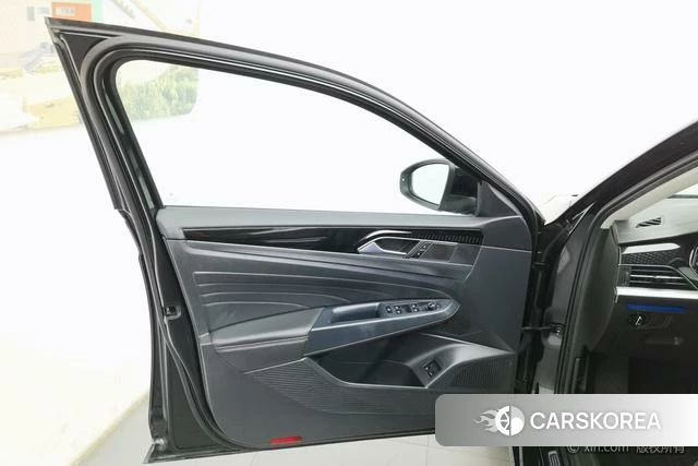 Volkswagen Passat 2022 Черный из Китая, фото 4