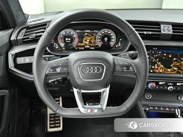 Audi Q3 (F3) 2026 Черный из Кореи, фото 4
