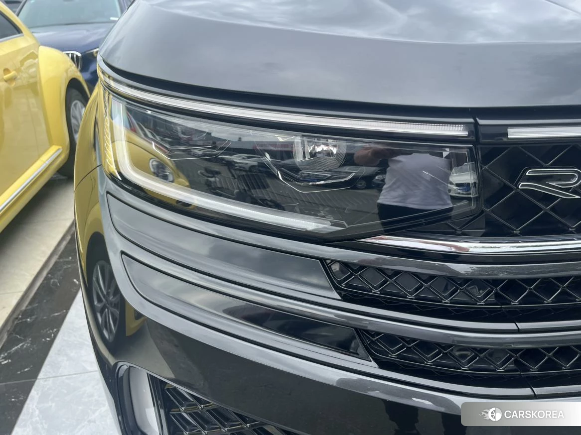 Volkswagen Tavendor 2022 Темно-серый из Китая, фото 4