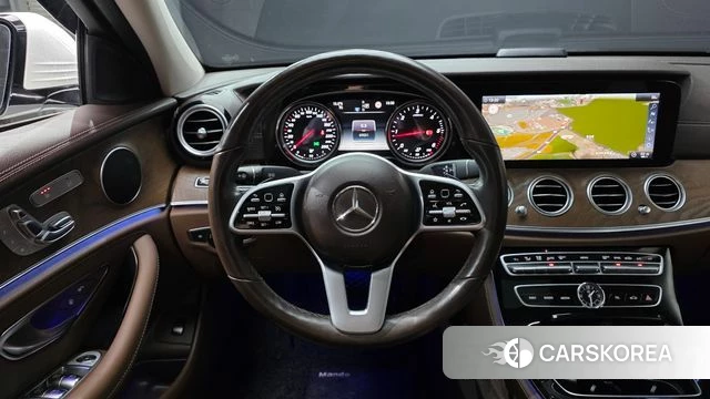 Mercedes-Benz E-Class W213 2019 Белый из Кореи, фото 4