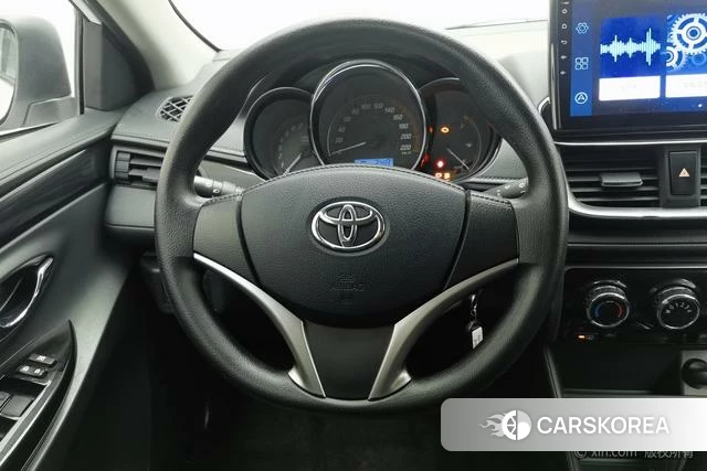 Toyota Yaris L 2021 Белый из Китая, фото 4