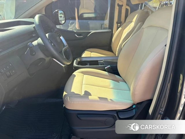 Hyundai Staria 2024 Серебристо-серый из Кореи, фото 4