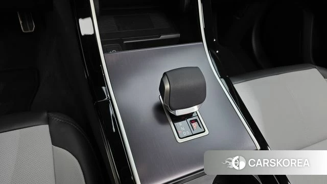 Land Rover Range Rover Velar 2026 Черный из Кореи, фото 4