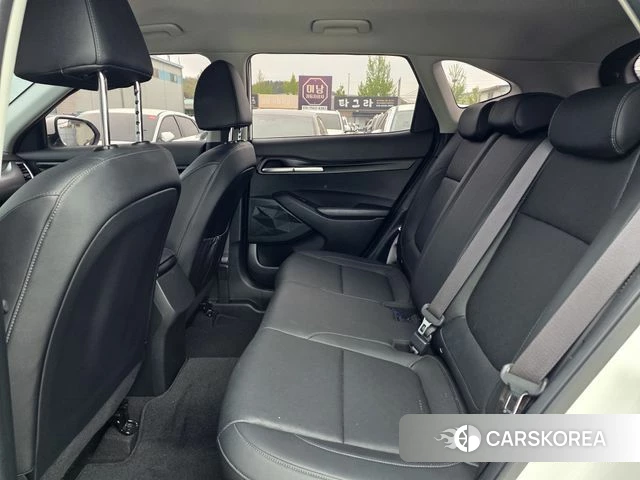 Kia Seltos 2022 Белый из Кореи, фото 4