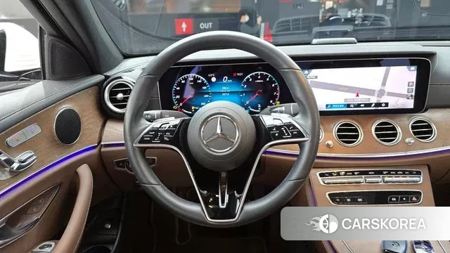 Mercedes-Benz E-Class W213 2021 Белый из Кореи, фото 4