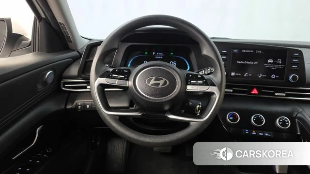 Hyundai The New Avante (CN7) 2023 Белый из Кореи, фото 4