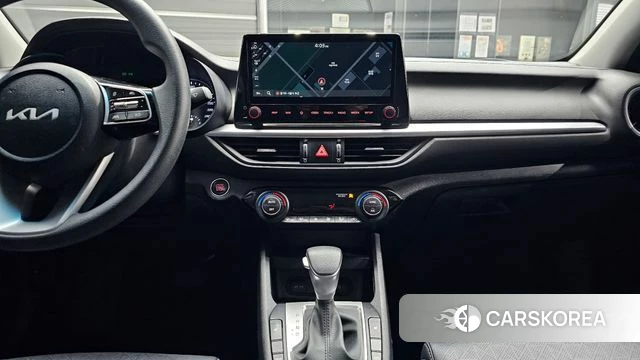 Kia The New K3 2nd generation 2022 Белый из Кореи, фото 5