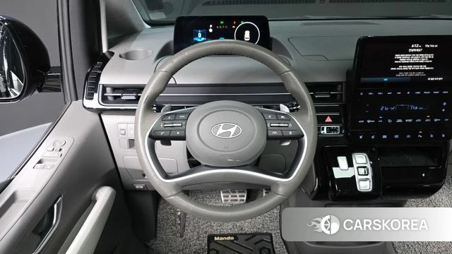 Hyundai Staria 2024 Черный из Кореи, фото 4
