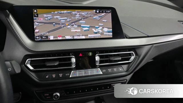 BMW 1 Series (F40) 2023 Черный из Кореи, фото 4