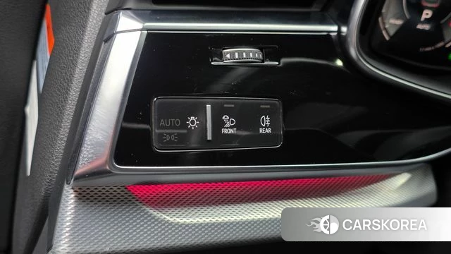 Audi Q8 (4M) 2021 Черный из Кореи, фото 4