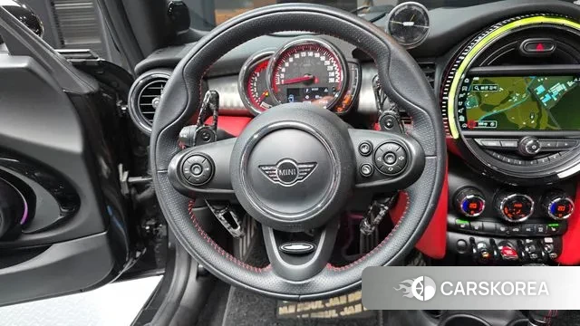 Mini Cooper S Convertible 2019 Черный из Кореи, фото 4