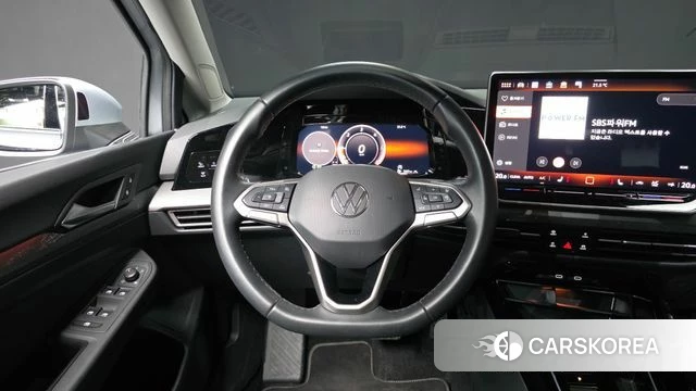 Volkswagen Golf 8th Generation 2026 Серебристо-серый из Кореи, фото 4