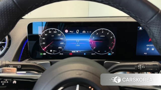 Mercedes-Benz GLB-Class X247 2026 Белый из Кореи, фото 4