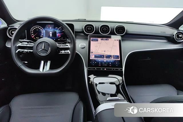 Mercedes-Benz C-class 2023 Белый из Китая, фото 4