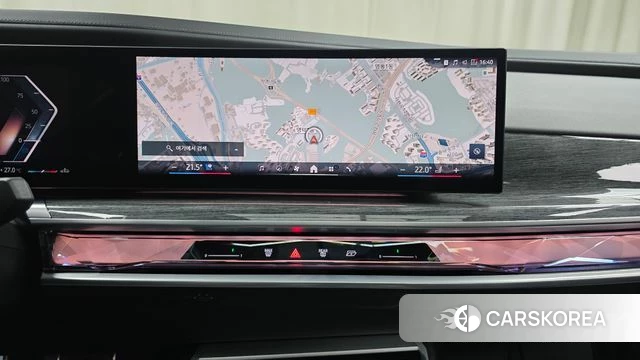 BMW 7 Series (G70) 2023 Цвет галактики из Кореи, фото 4