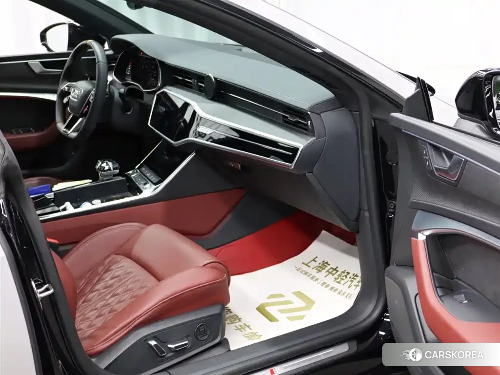Audi A7L 2023 Silver/gray из Китая, фото 4