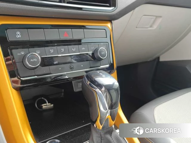 Volkswagen T-Cross 2021 Шампань из Китая, фото 4