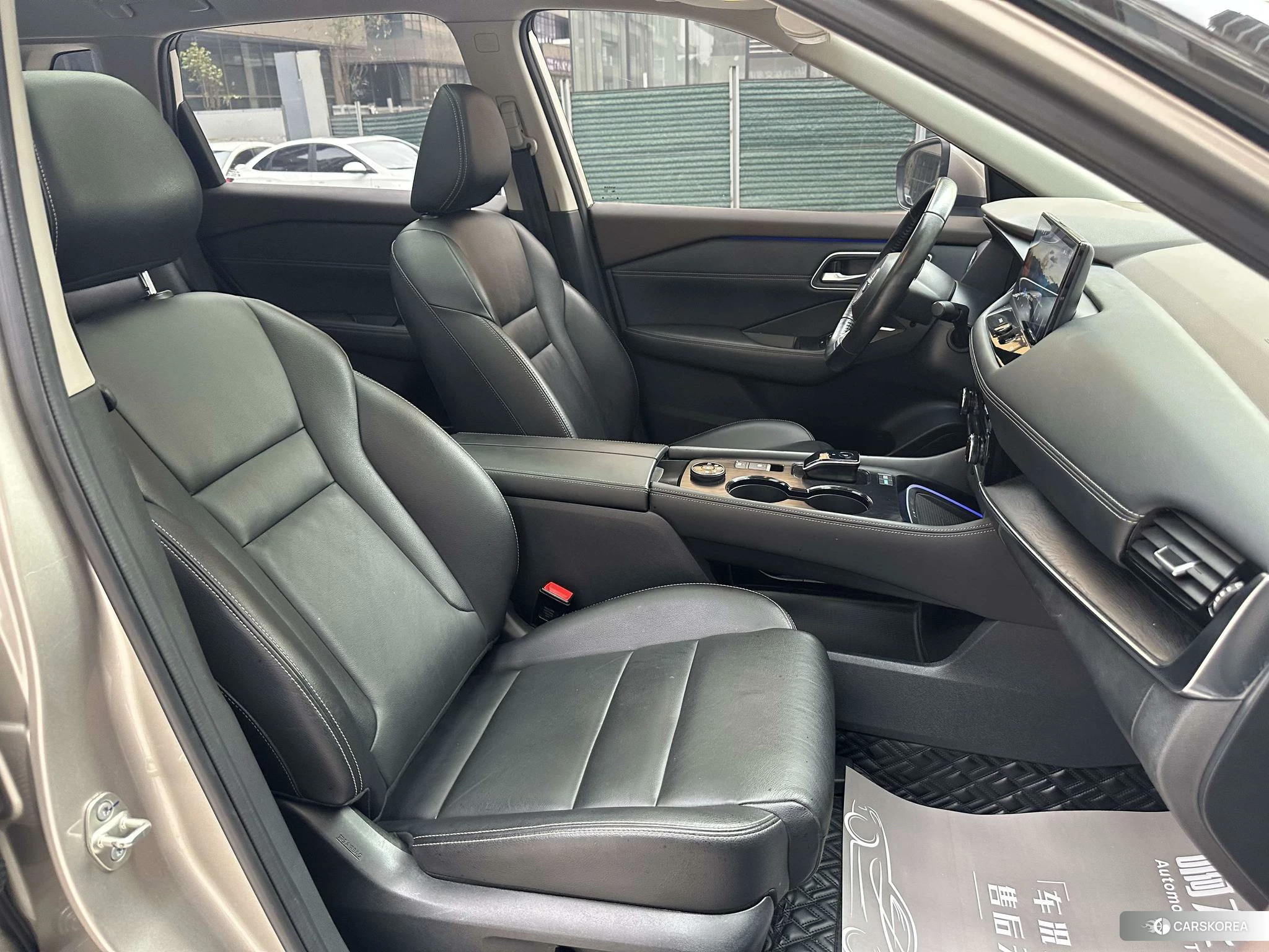 Nissan X-Trail 2023 Шампань из Китая, фото 4