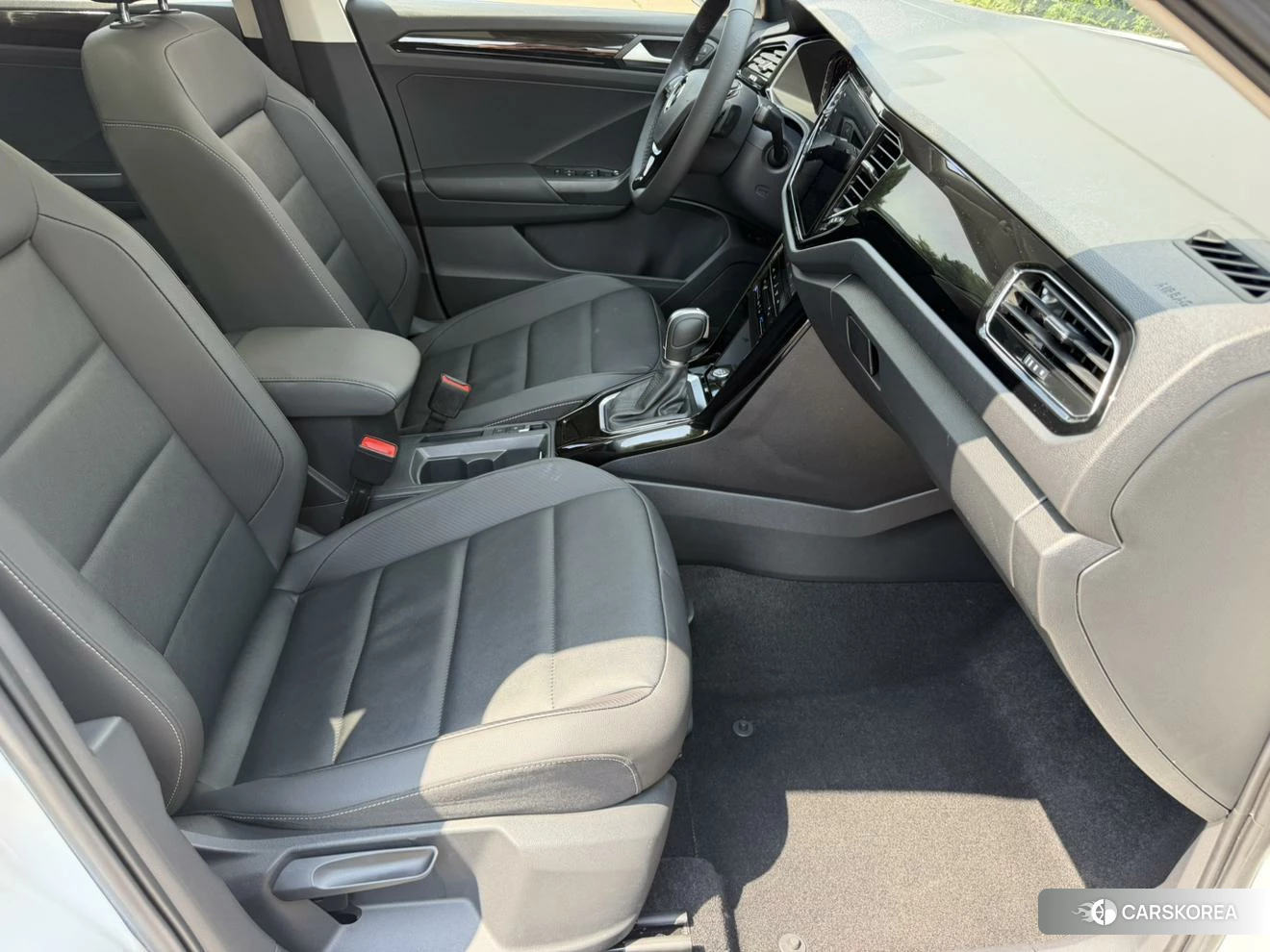 Volkswagen T-Roc 2021 Белый из Китая, фото 4