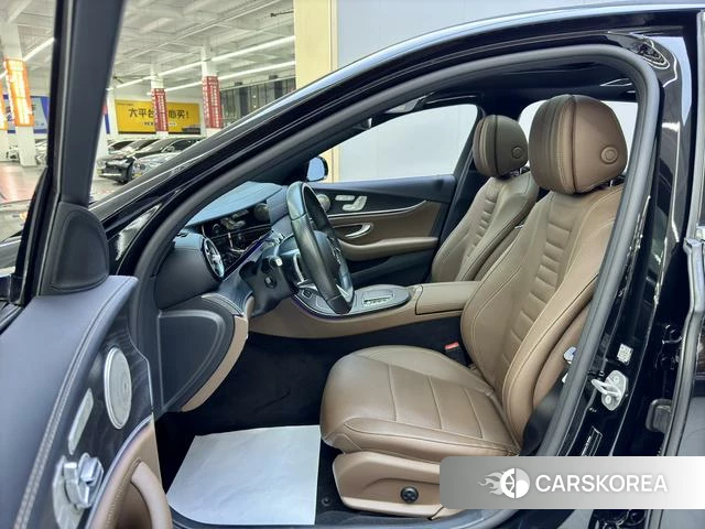 Mercedes-Benz E-Class 2022 Черный из Китая, фото 4