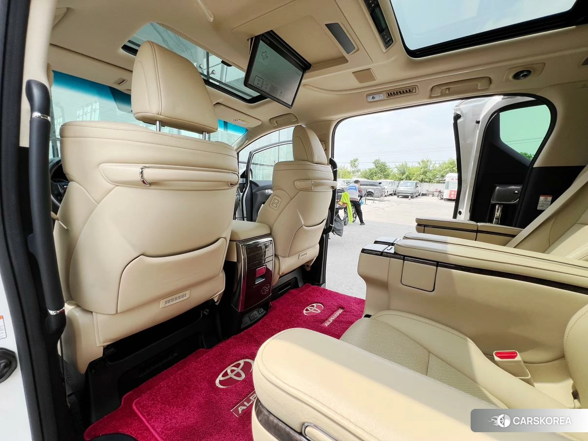 Toyota Alphard 2020 Белый из Китая, фото 4