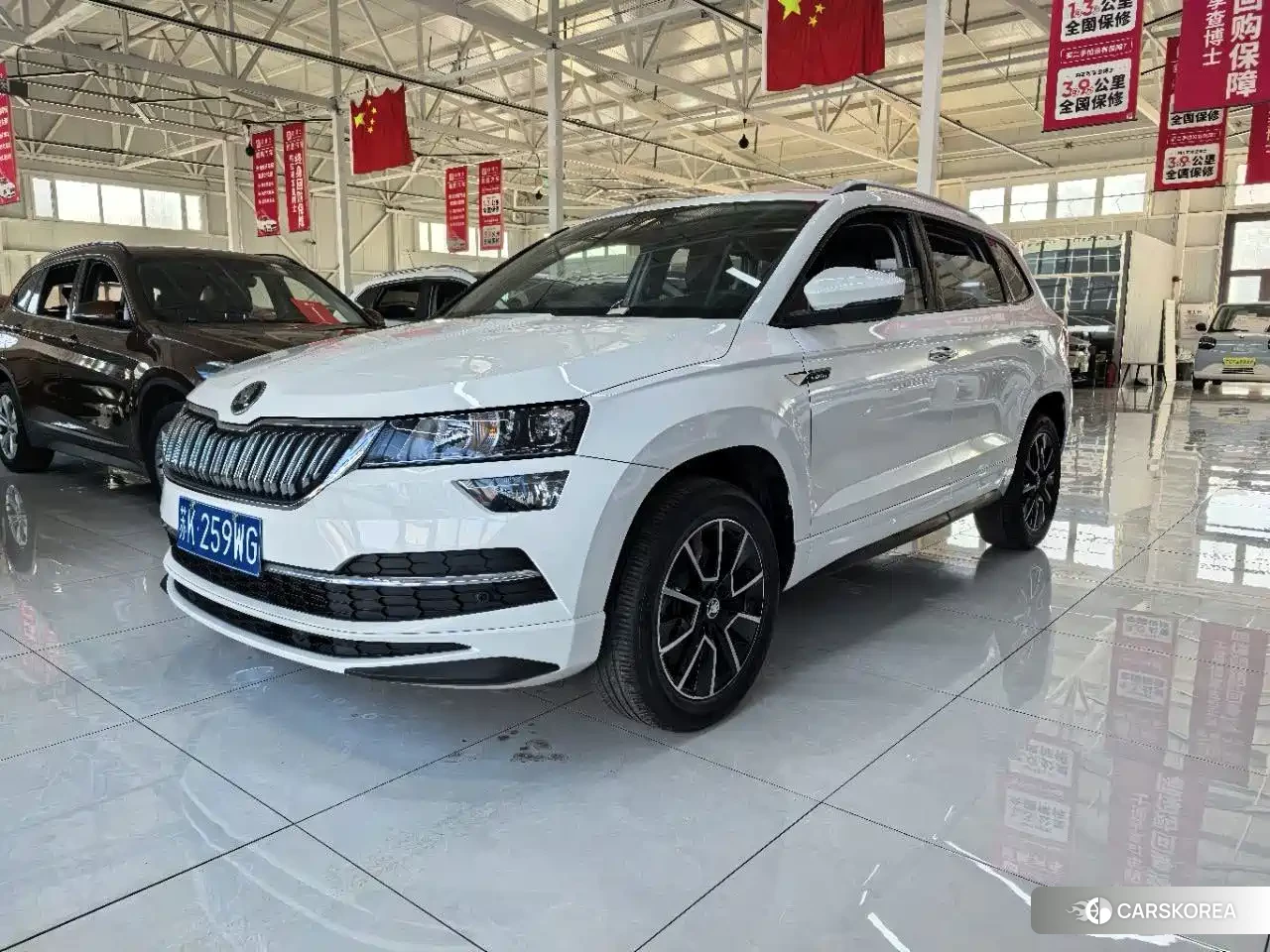 Skoda Karoq 2022 Белый из Китая, фото 4