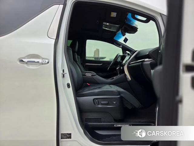 Toyota Vellfire 2021 Белый из Китая, фото 4