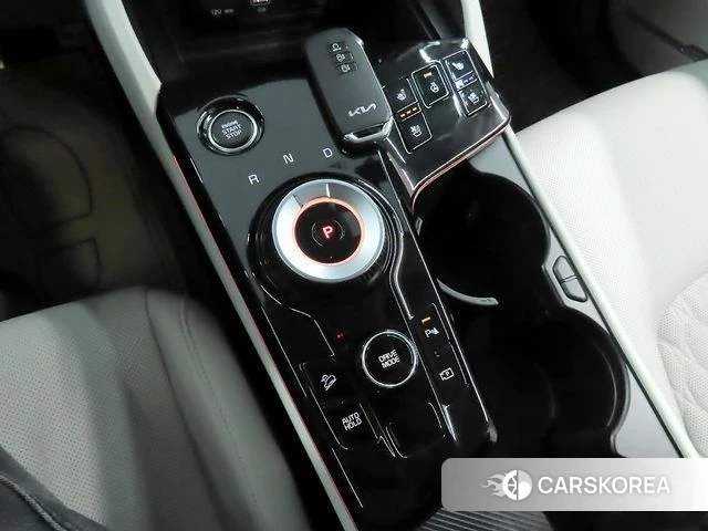 Kia Sportage 5th Generation Hybrid 2022 Белый из Кореи, фото 4