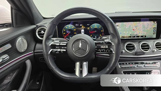 Mercedes-Benz E-Class W213 2022 Белый из Кореи, фото 4