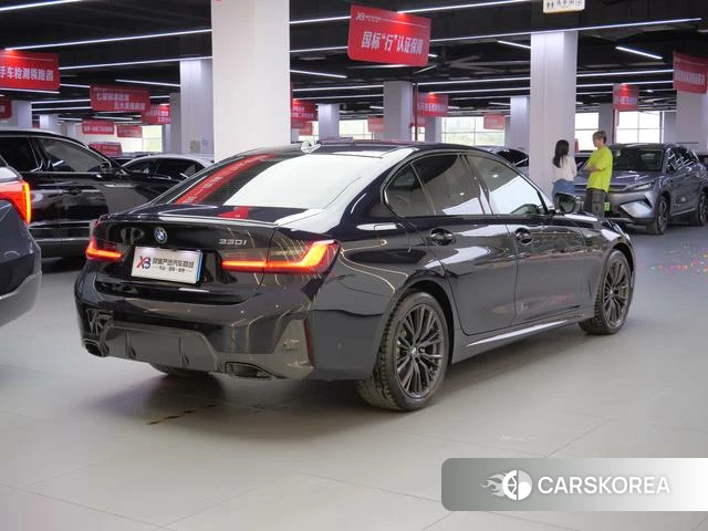 BMW 3 series 2023 Черный из Китая, фото 4