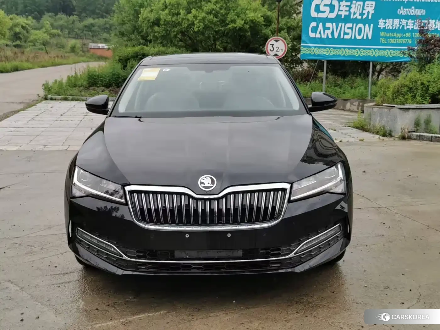 Skoda Superb 2026 Черный из Китая, фото 4
