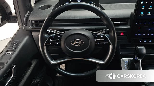 Hyundai Staria 2023 Серебристо-серый из Кореи, фото 4