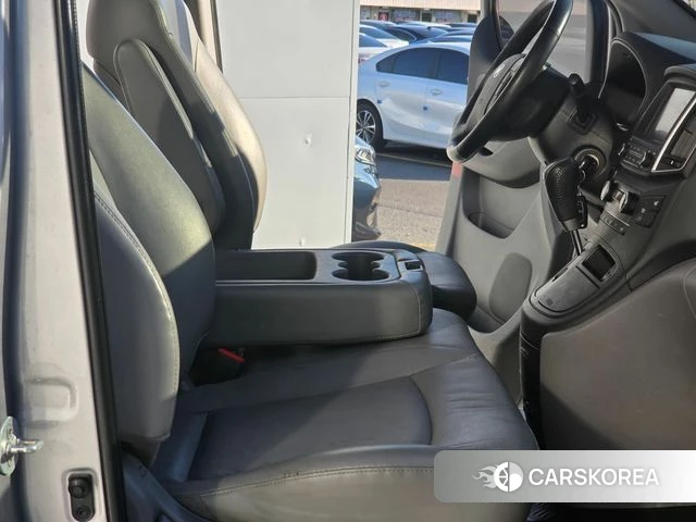 Hyundai The New Grand Starex 2020 Серебристо-серый из Кореи, фото 4