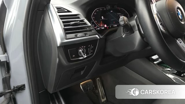 BMW X3 (G01) 2022 Серебристо-серый из Кореи, фото 4