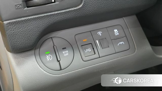 Hyundai The New Grand Starex 2021 Желтый из Кореи, фото 4