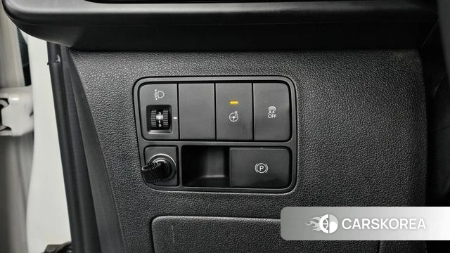 Hyundai Staria 2022 Белый из Кореи, фото 4