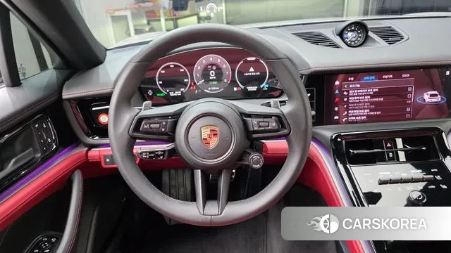 Porsche Panamera (972) 2024 Серебристо-серый из Кореи, фото 4