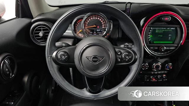 Mini Cooper 2021 Красный из Кореи, фото 4