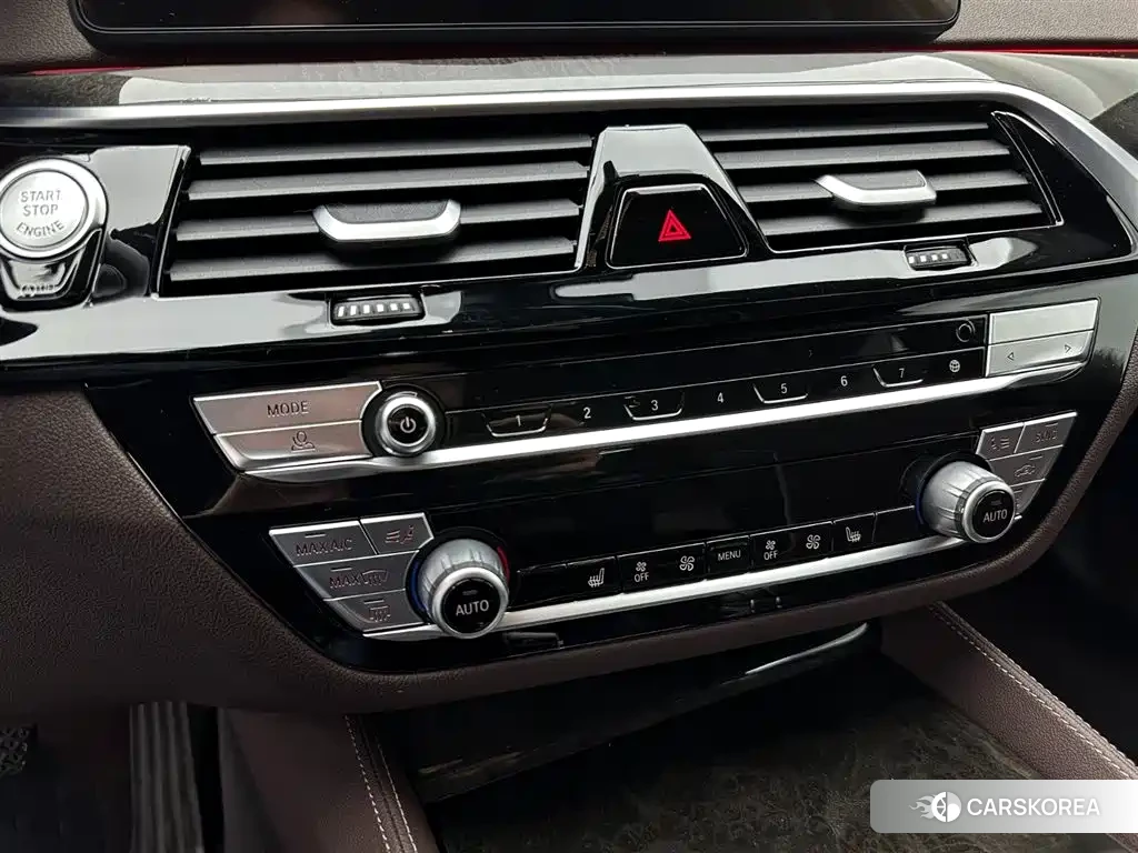 BMW 5 series 2022 Черный из Китая, фото 4
