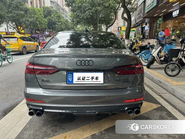 Audi A6L 2021 Темно-серый из Китая, фото 4