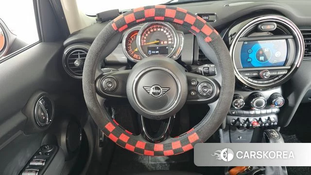Mini Cooper 2019 Красный из Кореи, фото 4