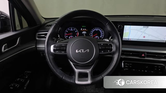 Kia K5 3rd generation 2022 Черный из Кореи, фото 4