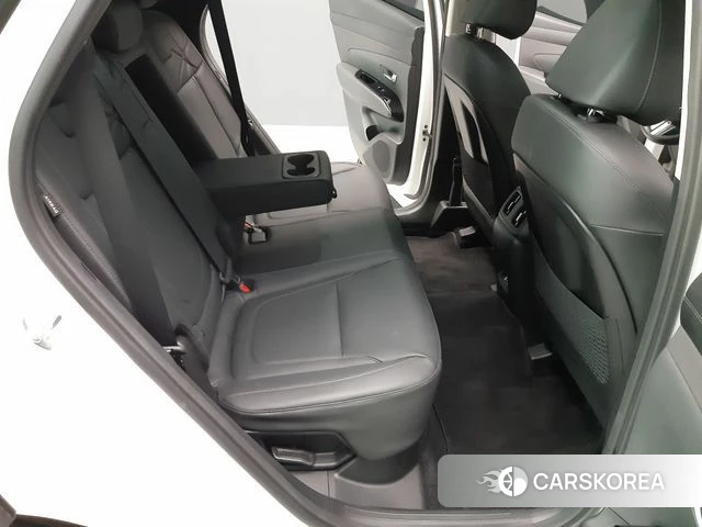 Hyundai The New Tucson Hybrid (NX4) 2024 Белый из Кореи, фото 4