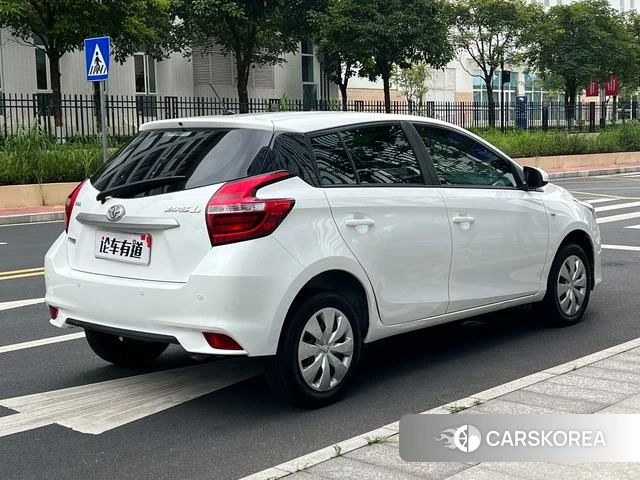 Toyota Yaris L 2021 Белый из Китая, фото 4
