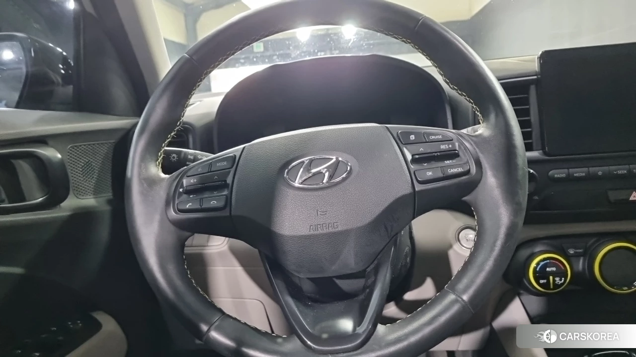 Hyundai Venue 2019 Серебристо-серый из Кореи, фото 4