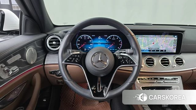 Mercedes-Benz E-Class W213 2022 Белый из Кореи, фото 4