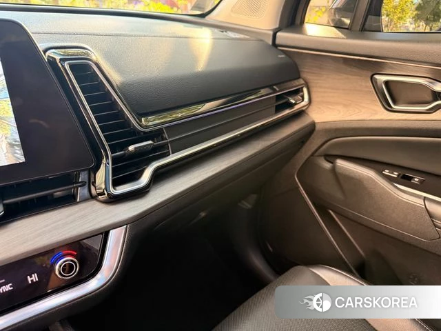 Kia Sportage 5th Generation Hybrid 2022 Черный из Кореи, фото 4